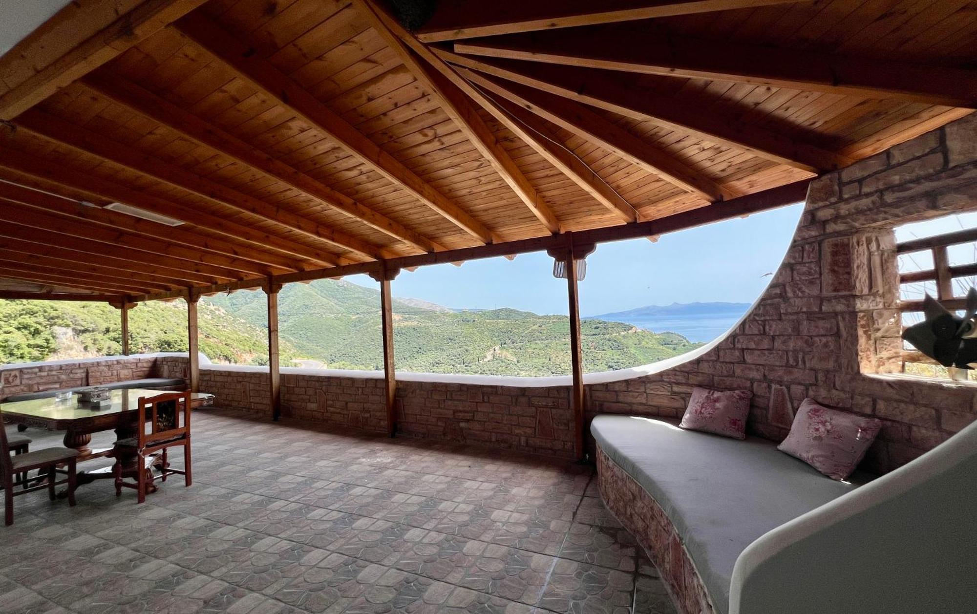 Elezi Piqeras Homestay