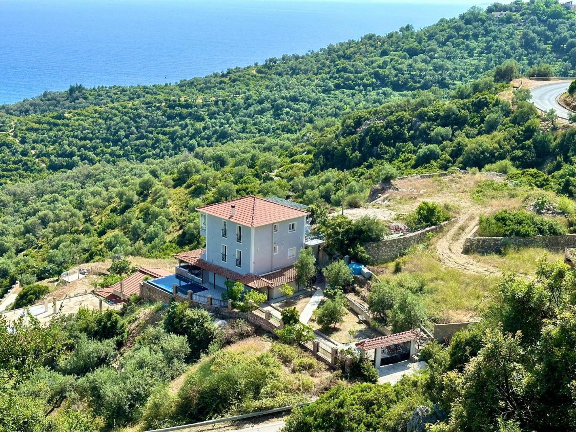 Privatunterkunft Elezi Piqeras Borsh